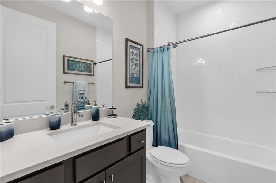 Furnished interior view inside a new home in , Deland (Image 6).