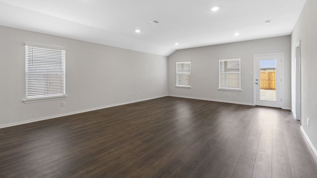 Spacious, unfurnished interior of a new home in Valor Farms, Royse City (Image 24). Spacious, unfurnished interior of a new home in Valor Farms, Royse City (Image 24).