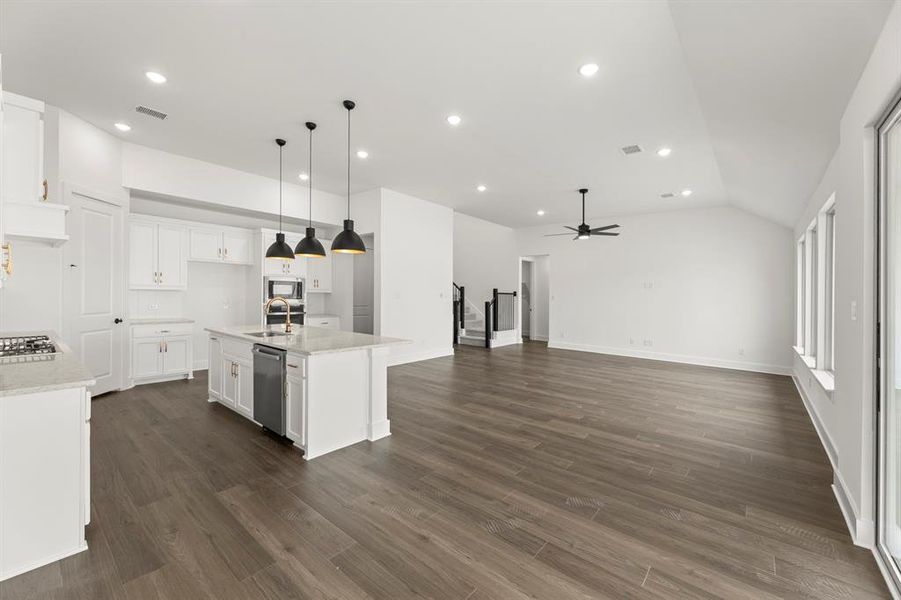 12. 4120 Seminole - Dining (2)