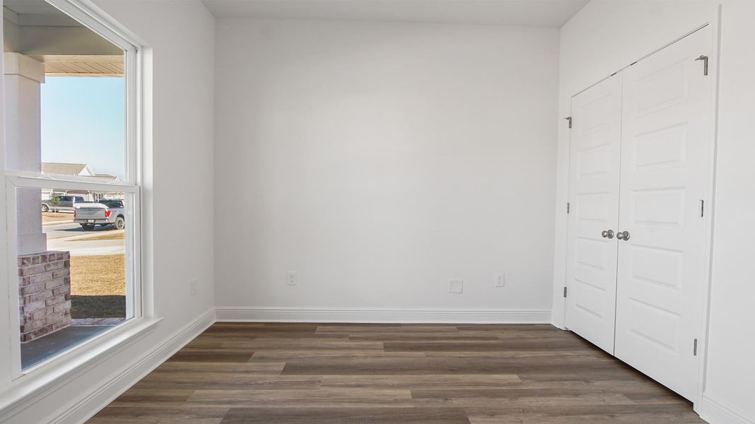 Spacious, unfurnished interior of a new home in Owl's Head Farms, Freeport (Image 23).