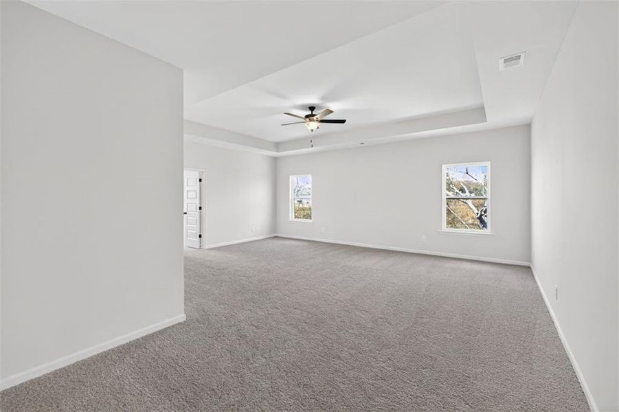 Spacious, unfurnished interior of a new home in Garrett Preserve, Douglasville (Image 33).