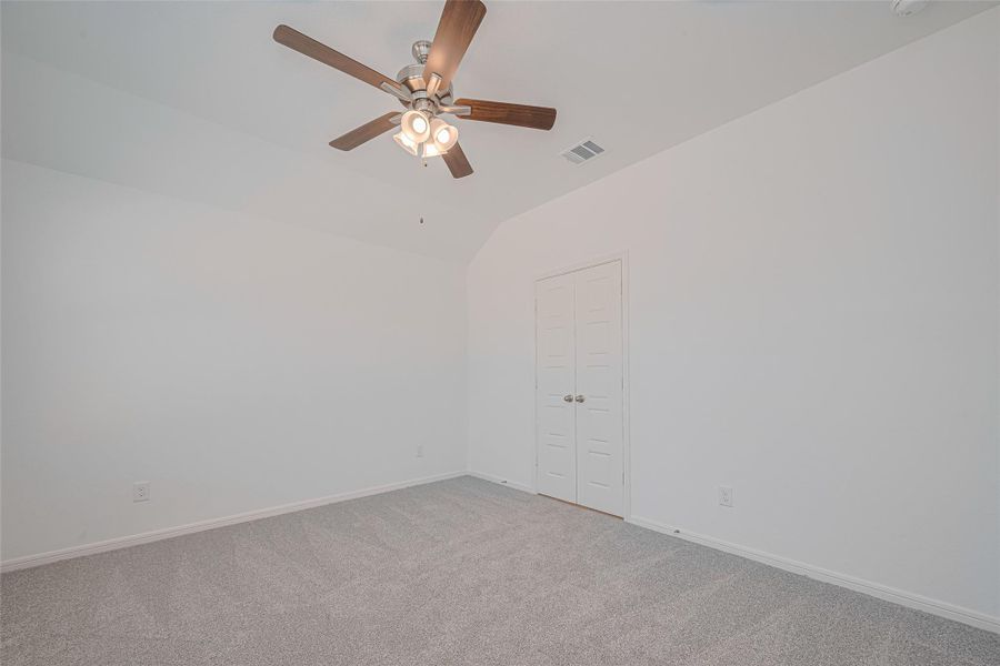 Spacious, unfurnished interior of a new home in Sunterra, Katy (Image 27).