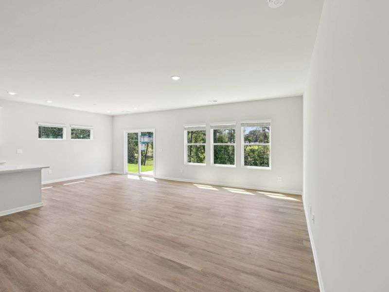 Spacious, unfurnished interior of a new home in Oakwood, Mebane (Image 11).