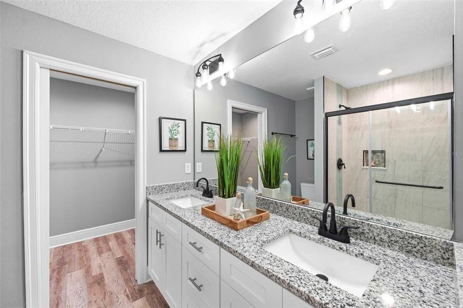 Furnished interior view inside a new home in , Plant City (Image 16).