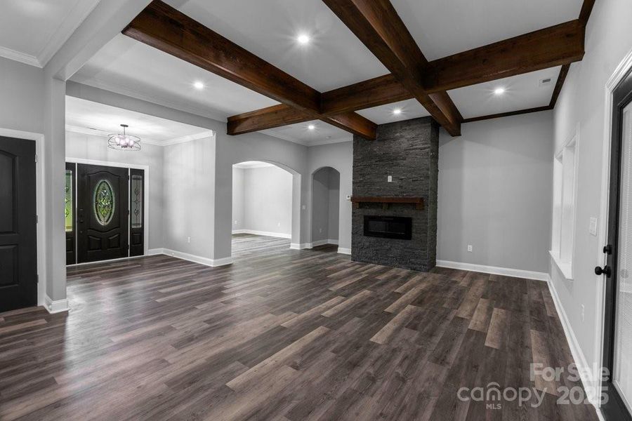 Spacious, unfurnished interior of a new home in , Concord (Image 21).