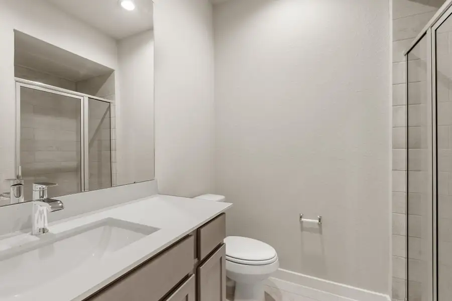 Furnished interior view inside a new home in Grand Oaks – The Cove, Houston (Image 3). Furnished interior view inside a new home in Grand Oaks – The Cove, Houston (Image 3).