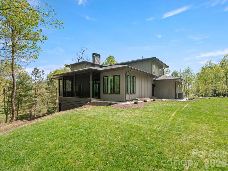 Exterior details and patio area of a home in , Horse Shoe (Image 3).