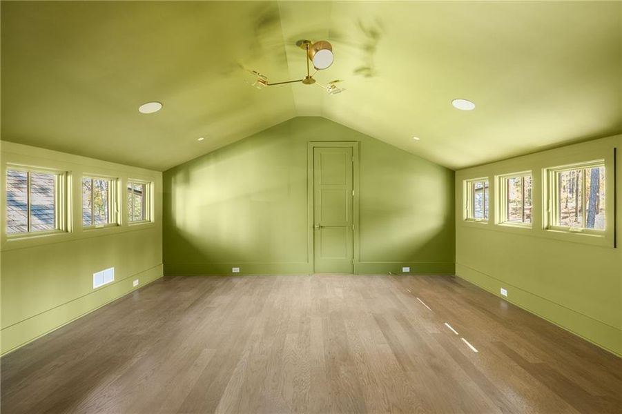 Spacious, unfurnished interior of a new home in , Chattahoochee Hills (Image 27). Spacious, unfurnished interior of a new home in , Chattahoochee Hills (Image 27).
