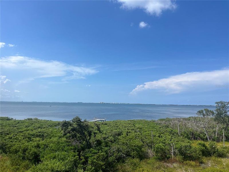 Image 7 of a home in Legends Bay.