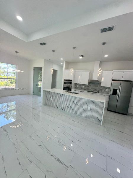 Image 16 of a home in . Image 16 of a home in .