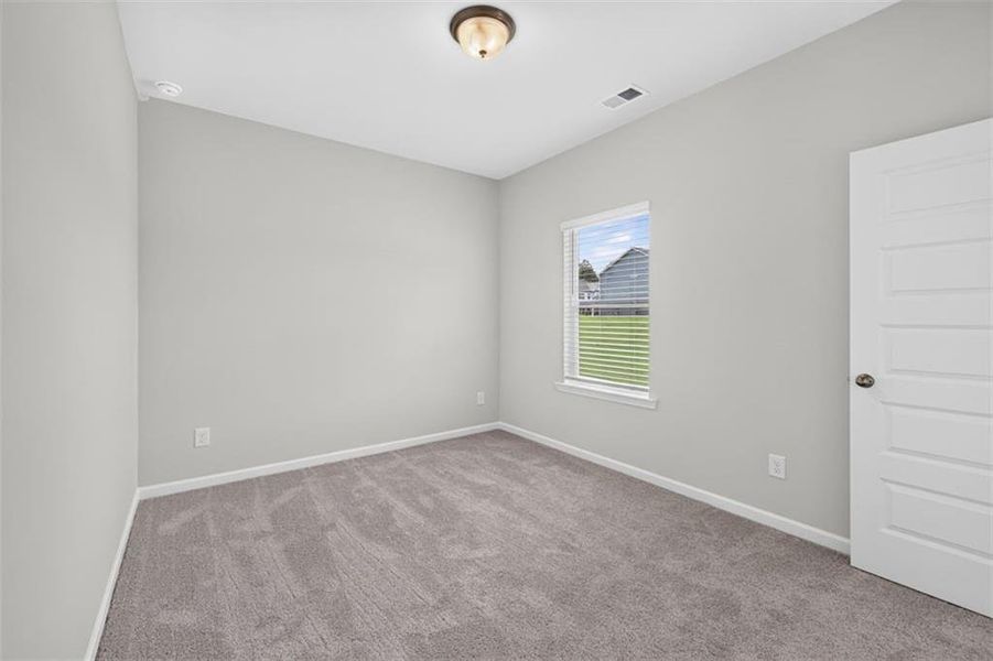 Spacious, unfurnished interior of a new home in Jones Ridge, Dallas (Image 35).