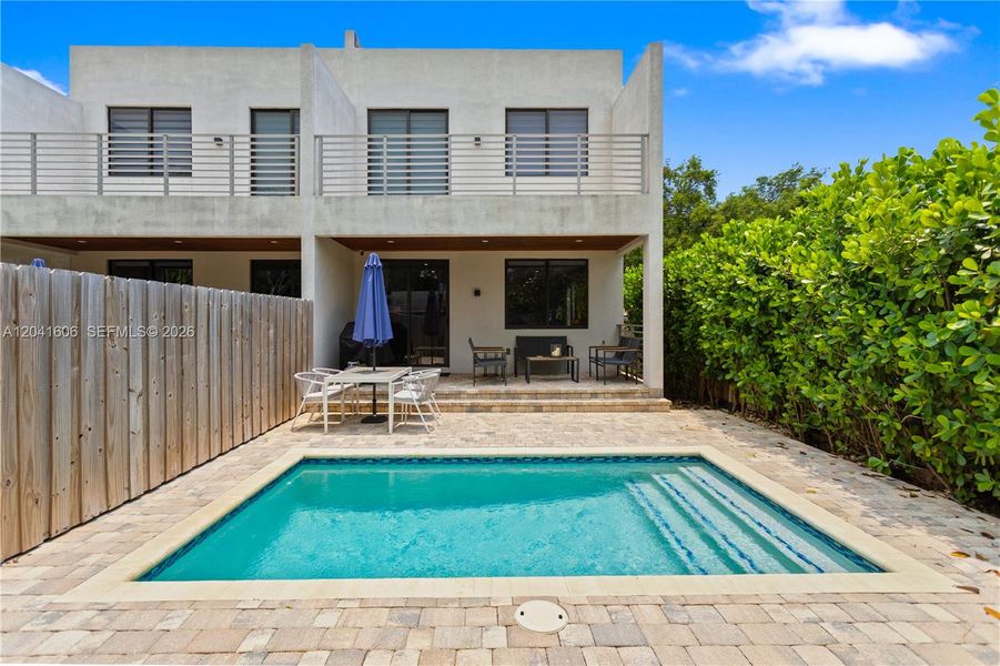 Exterior details and patio area of a home in , Fort Lauderdale (Image 19).