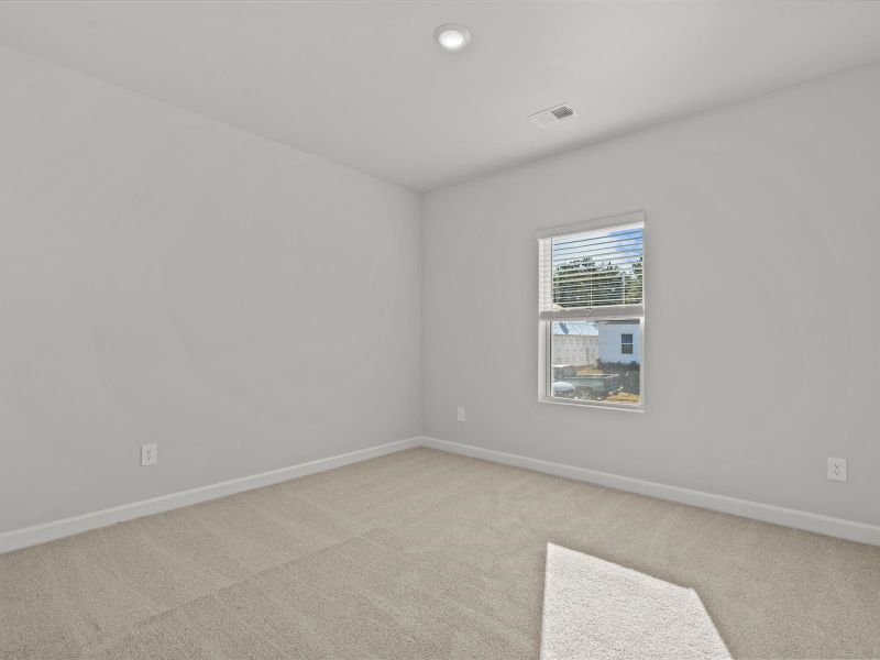 Spacious, unfurnished interior of a new home in Vickery Station, Woodruff (Image 19).