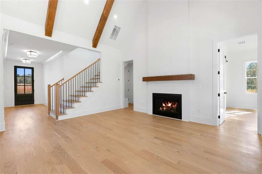 Spacious, unfurnished interior of a new home in , Peachtree City (Image 22).