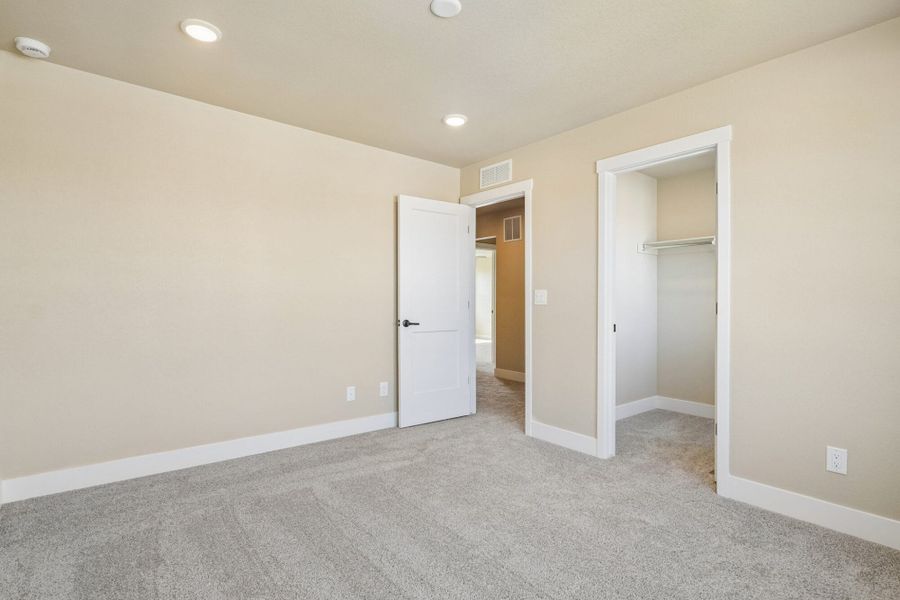 Spacious, unfurnished interior of a new home in The Glen, Colorado Springs (Image 47). Spacious, unfurnished interior of a new home in The Glen, Colorado Springs (Image 47).