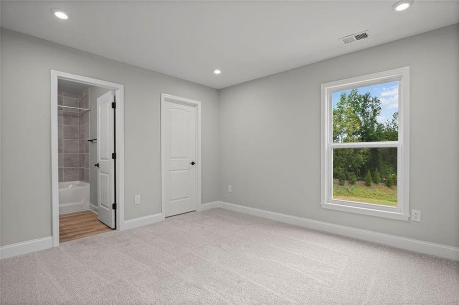 Spacious, unfurnished interior of a new home in Woodberry, Canton (Image 19).