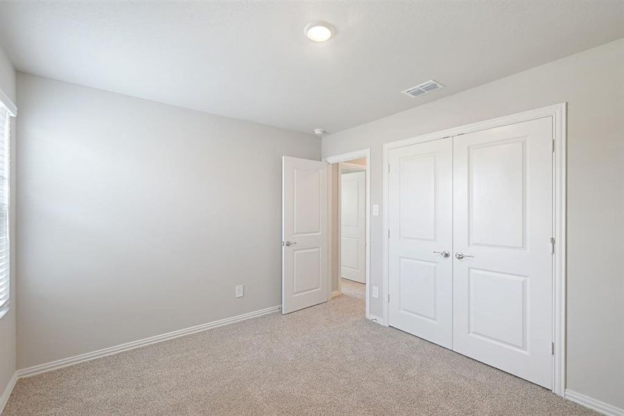 Photo is not of the actual home, but is an inspirational photo of builder’s model home and may depict options, furnishings, and/or decorator features that are not included. Photo is not of the actual home, but is an inspirational photo of builder’s model home and may depict options, furnishings, and/or decorator features that are not included.