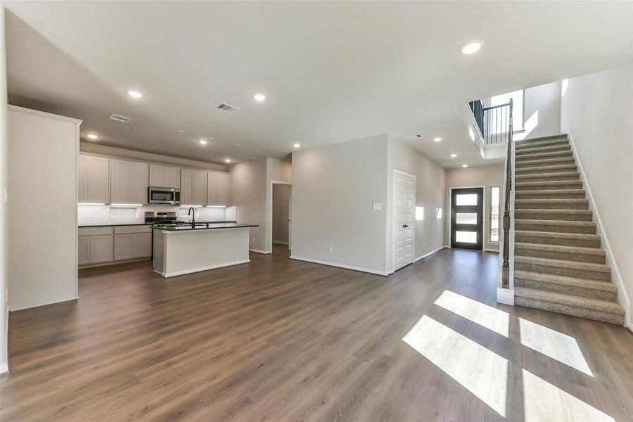 Image 43 of a home in Colony at Pinehurst.