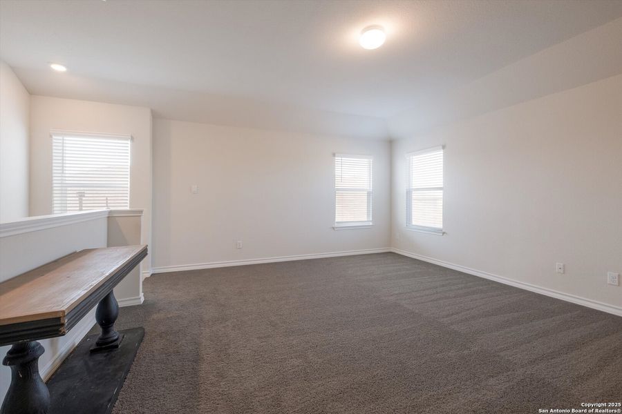 Spacious, unfurnished interior of a new home in Avenida, Converse (Image 22). Spacious, unfurnished interior of a new home in Avenida, Converse (Image 22).