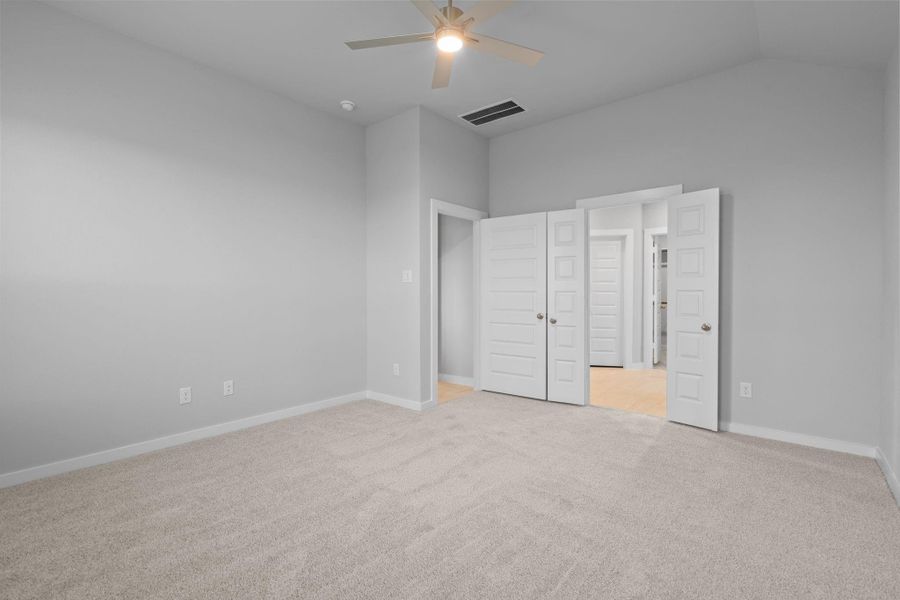 Spacious, unfurnished interior of a new home in Huntington Place, Rosharon (Image 20). Spacious, unfurnished interior of a new home in Huntington Place, Rosharon (Image 20).