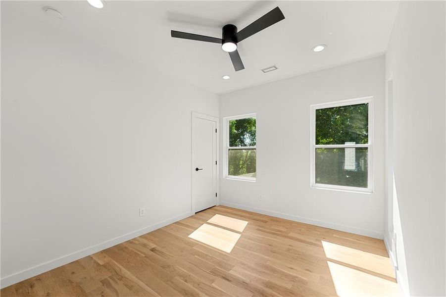 Spacious, unfurnished interior of a new home in , Atlanta (Image 22).
