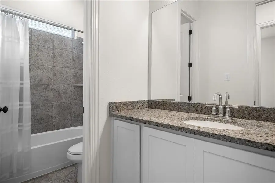 Image 39 of a home in .