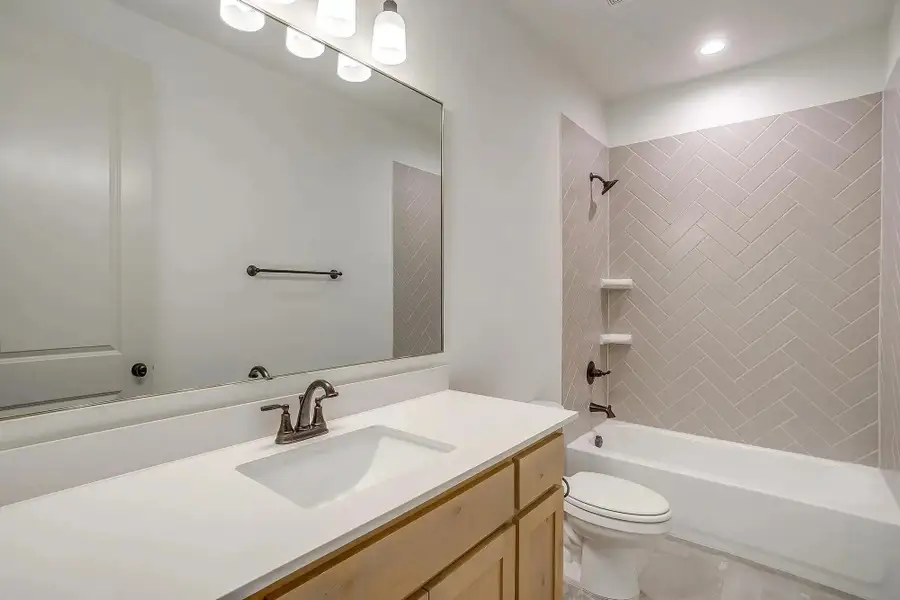 Representative furnished interior of a home built from the The Carley by Elmwood Custom Homes in Byrum Ranch, Maypearl (Image 17).