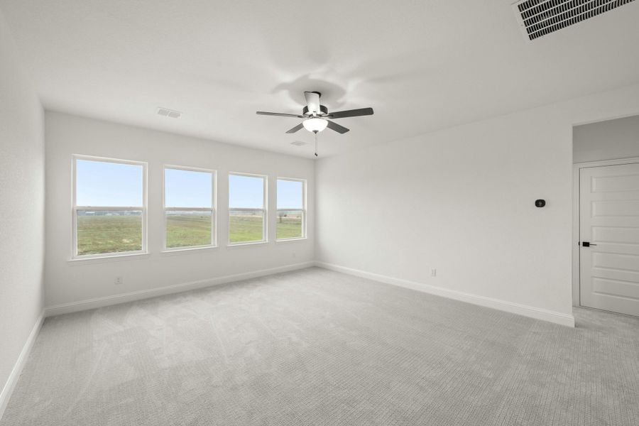 Representative unfurnished interior of a home built from the Dickson by Kindred Homes in Oak Creek Ranch, Waxahachie (Image 27).