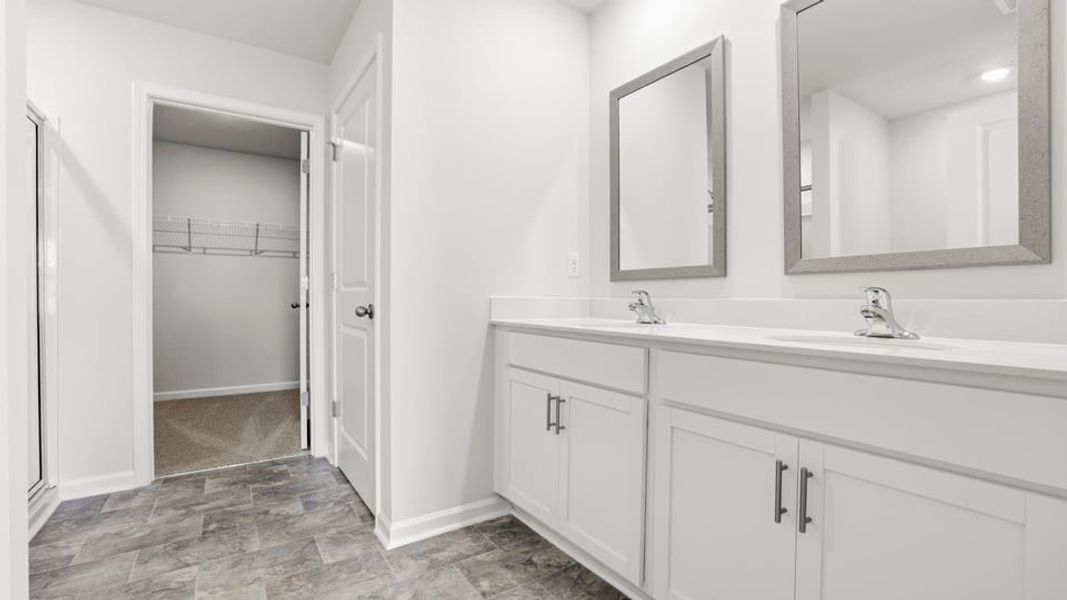Furnished interior view inside a new home in Woodglen, Piedmont (Image 11).