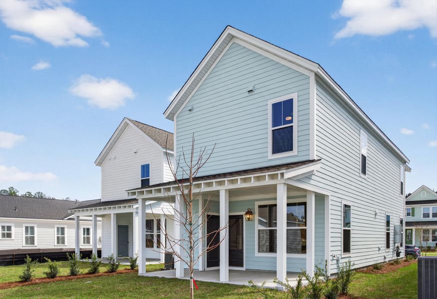 Exterior details and patio area of a home in , Summerville (Image 18).