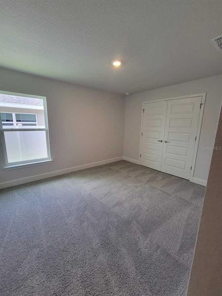 Spacious, unfurnished interior of a new home in , Ocala (Image 25).