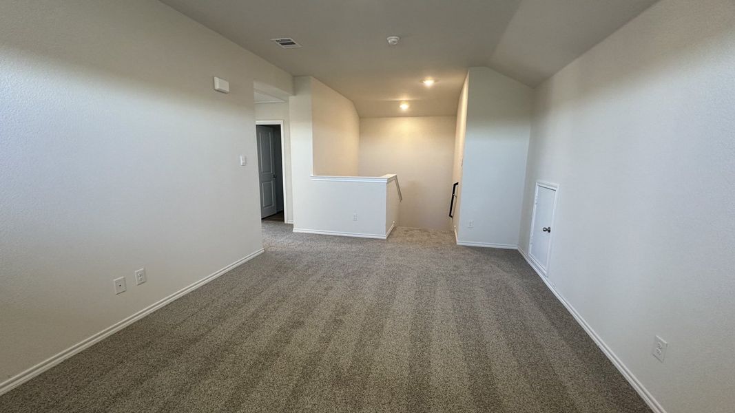 Representative unfurnished interior of a home built from the NAPLES by D.R. Horton in Northspur, Forney (Image 19). Representative unfurnished interior of a home built from the NAPLES by D.R. Horton in Northspur, Forney (Image 19).