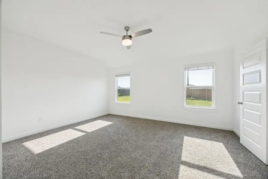 Spacious, unfurnished interior of a new home in , Fulshear (Image 15). Spacious, unfurnished interior of a new home in , Fulshear (Image 15).