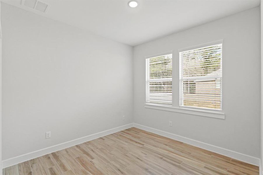 Extra Suite Plus bedroom (*Photo not of actual home and used for illustration purposes only.)