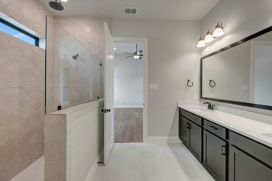 Owner's Bath Owner's Bath