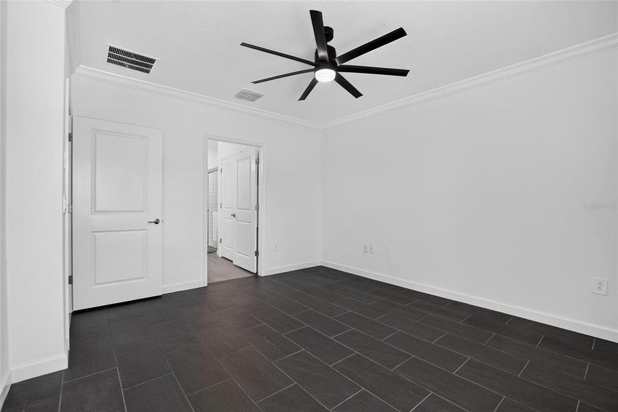 Spacious, unfurnished interior of a new home in Southshore Bay Active Adult, Wimauma (Image 22).