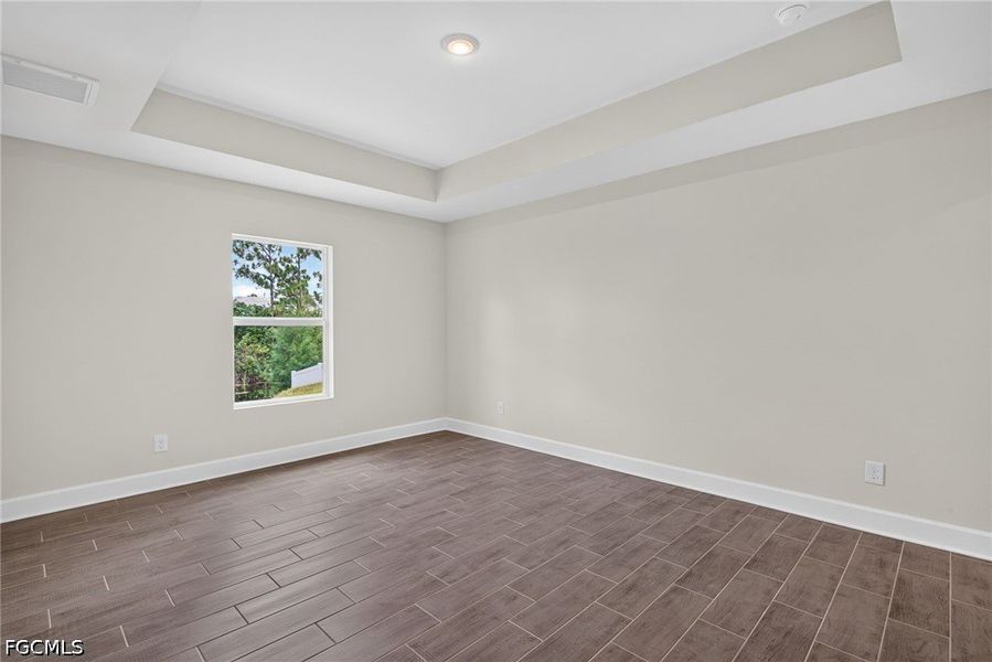 Spacious, unfurnished interior of a new home in Cape Coral, Cape Coral (Image 22). Spacious, unfurnished interior of a new home in Cape Coral, Cape Coral (Image 22).