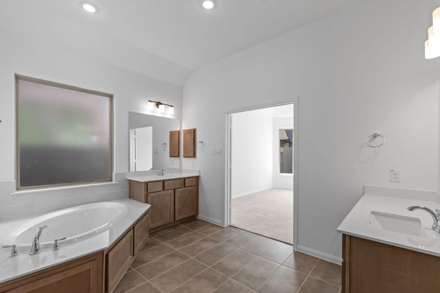 Furnished interior view inside a new home in Pomona, Manvel (Image 7).