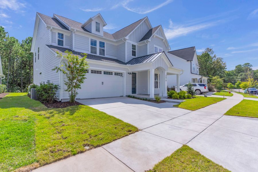 Representative exterior photo of a completed home built from the The Hampton by RobuckHomes in Stonehenge, Raleigh, NC (Image 38).