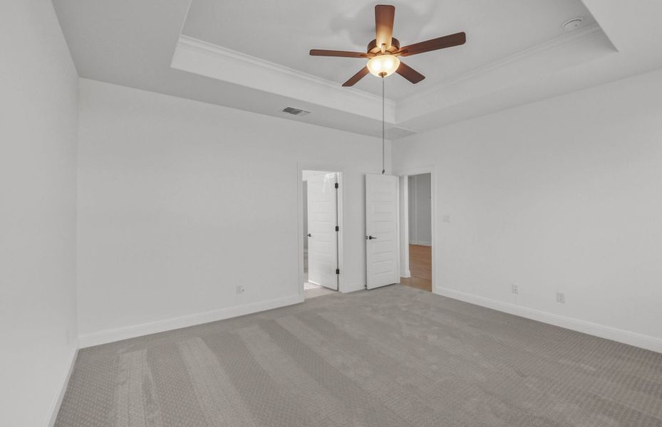 Spacious, unfurnished interior of a new home in Santa Rita Ranch, Liberty Hill (Image 16).