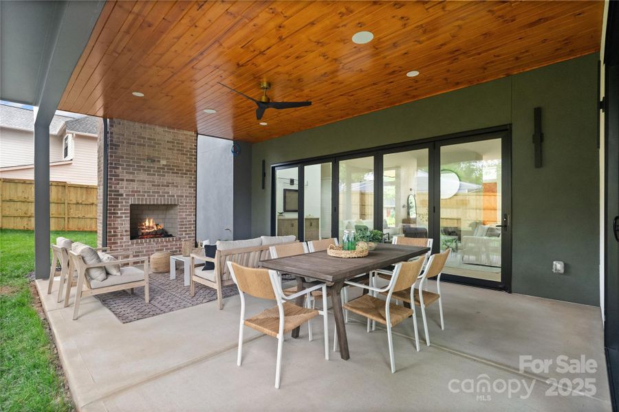 Exterior details and patio area of a home in , Charlotte (Image 3).