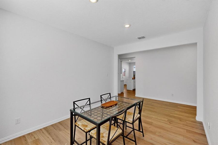 Image 27 of a home in .