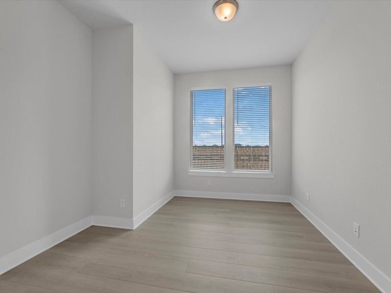 Spacious, unfurnished interior of a new home in Pecan Ridge, Fulshear (Image 11).
