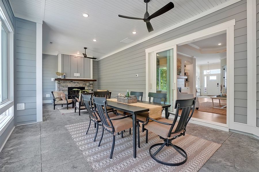 Jonesport, Enclosed Loggia