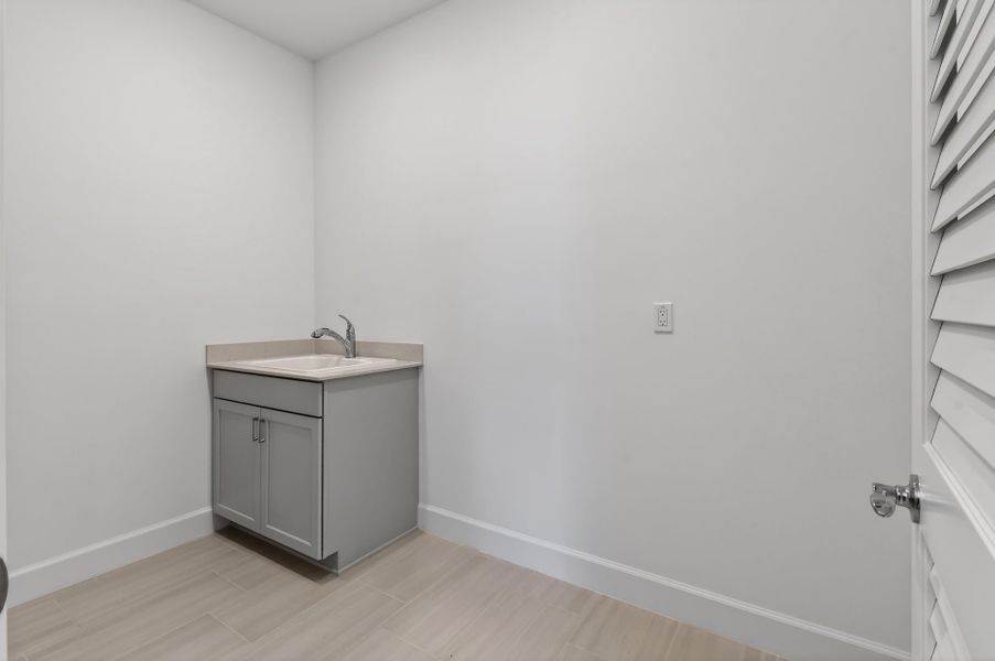 Image 95 of a home in Harbor Isle. Image 95 of a home in Harbor Isle.