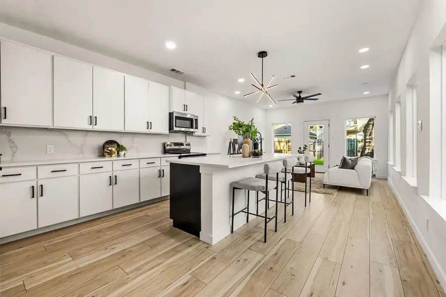 Furnished interior view inside a new home in , Dallas (Image 9). Furnished interior view inside a new home in , Dallas (Image 9).