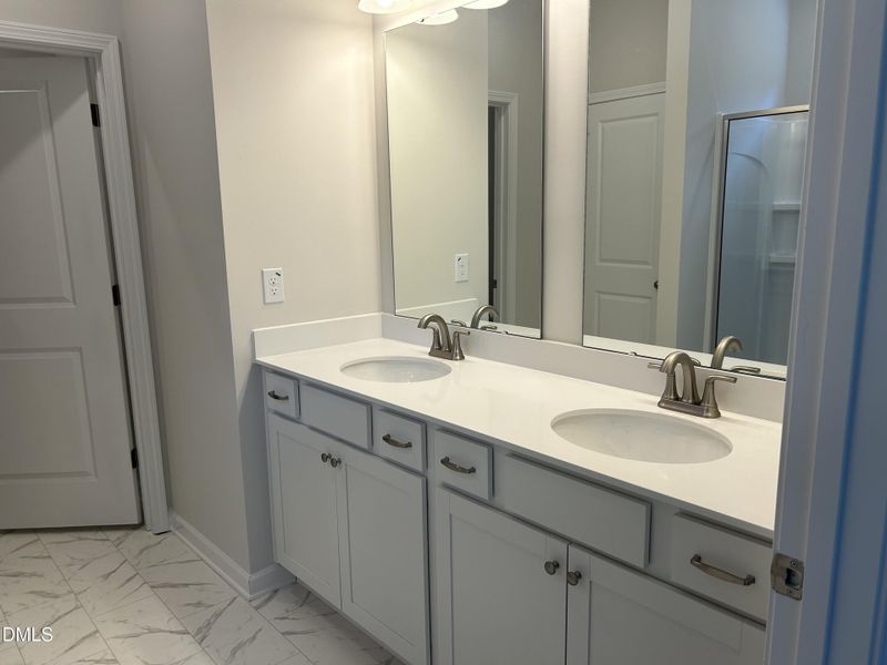 Ensuite