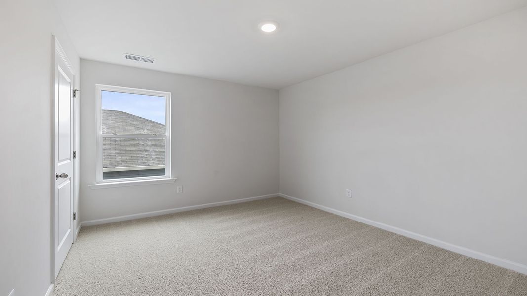 Spacious, unfurnished interior of a new home in Harrier Point, Woodruff (Image 26).