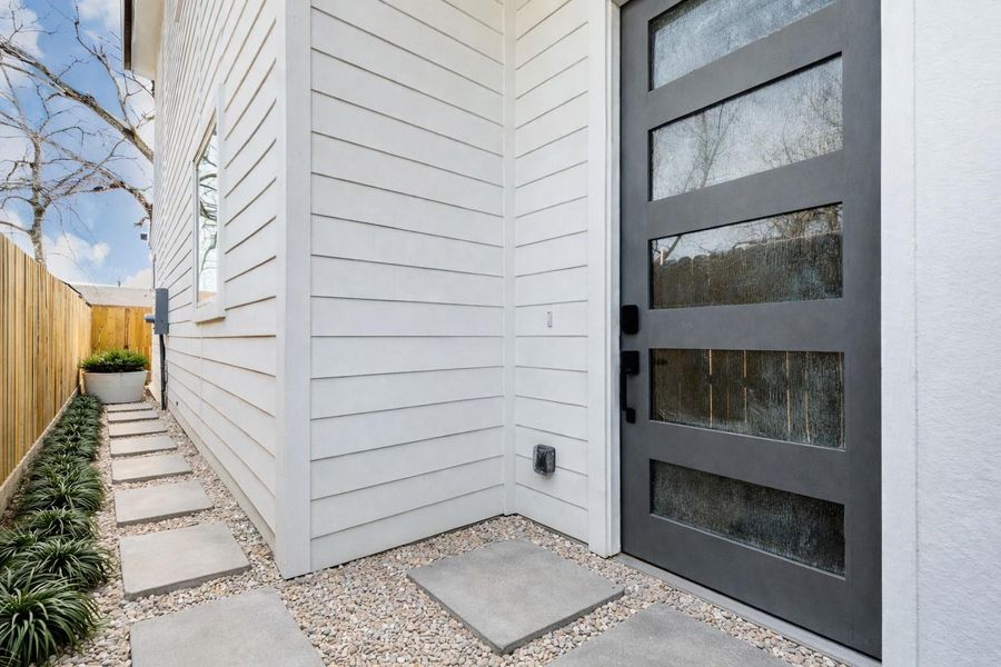 Exterior details and patio area of a home in , Houston (Image 4).