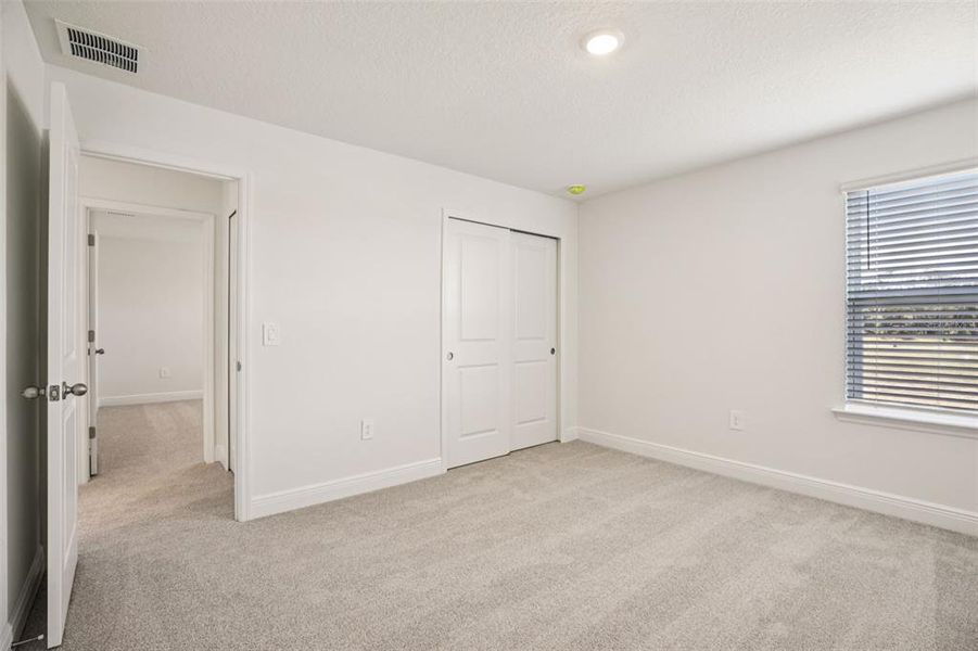 Spacious, unfurnished interior of a new home in The Reserve at Hammock Oaks - Classic Series, Lady Lake (Image 41).